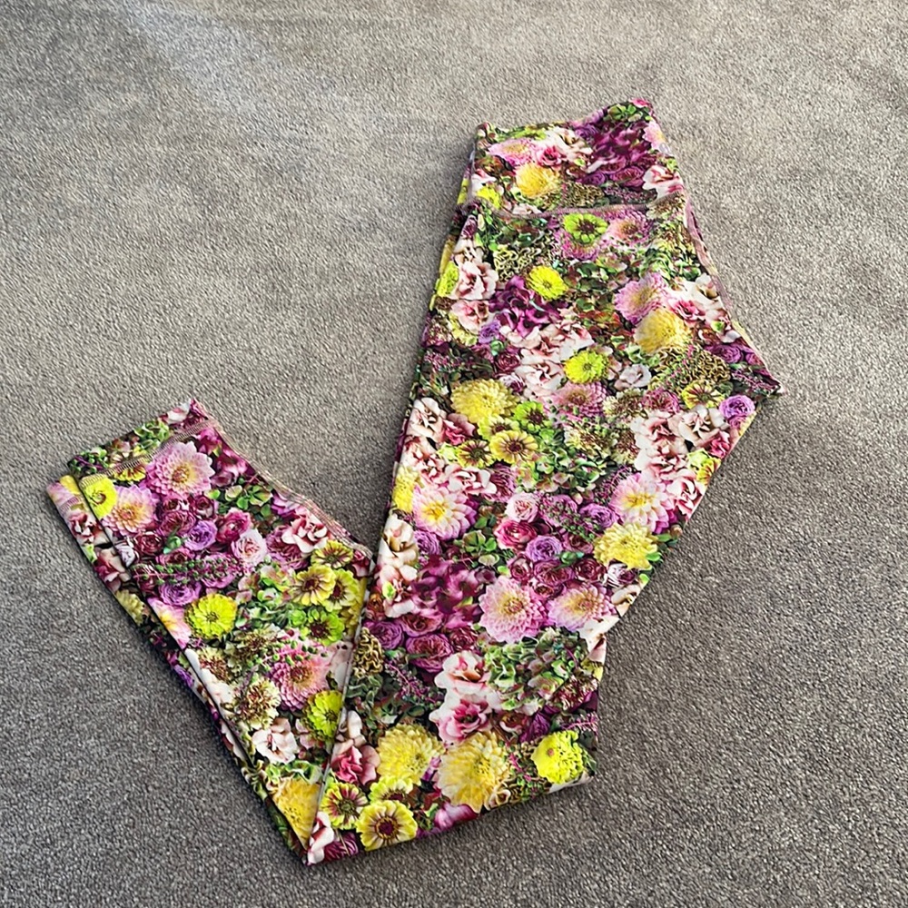 🐿️ GORGEOUS lululemon leggings